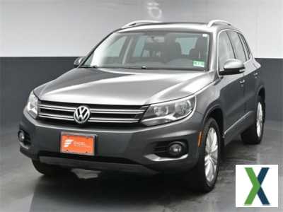 Photo Used 2015 Volkswagen Tiguan SE