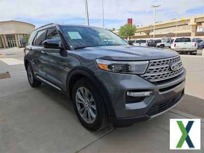 Photo Used 2023 Ford Explorer Limited w/ Equipment Group 301A