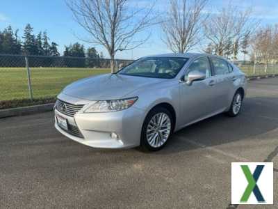 Photo Used 2013 Lexus ES 350