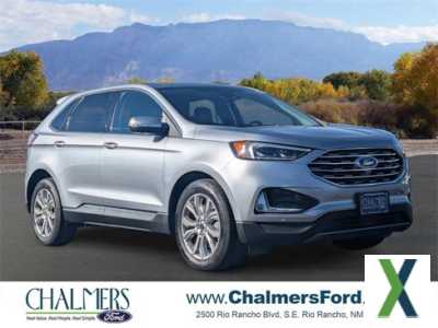 Photo Used 2022 Ford Edge Titanium w/ Equipment Group 301A