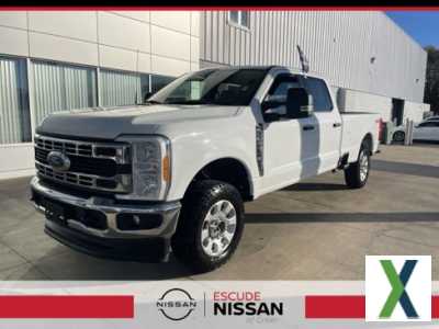 Photo Used 2023 Ford F250 XLT