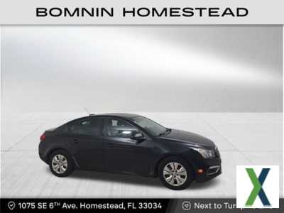 Photo Used 2015 Chevrolet Cruze LS