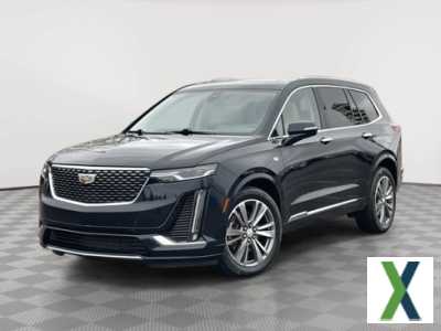 Photo Used 2021 Cadillac XT6 Premium Luxury w/ LPO, Floor Liner Package