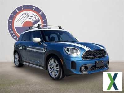 Photo Used 2022 MINI Cooper Countryman S w/ Premium Package