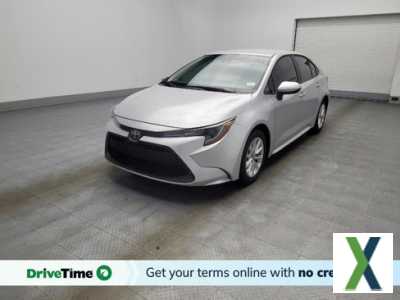 Photo Used 2021 Toyota Corolla LE w/ LE Convenience Package