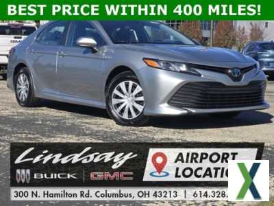 Photo Used 2019 Toyota Camry LE