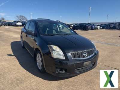 Photo Used 2011 Nissan Sentra 2.0 SR w/ Convenience Pkg