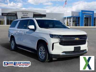 Photo Used 2023 Chevrolet Suburban LT